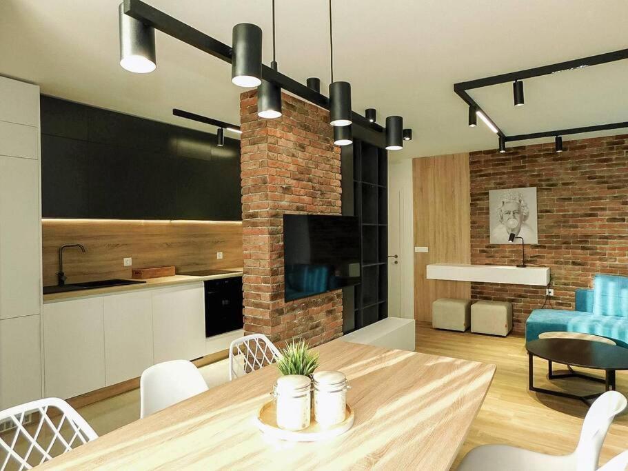 Queen'S Luxury Apartment Ohrid Exterior photo